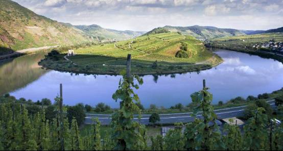 【新年致辞】巴曙松：2017年新旧增长动能将继续转换中（附：“金融读书会”2016年最受关注的十篇热文）(图6)